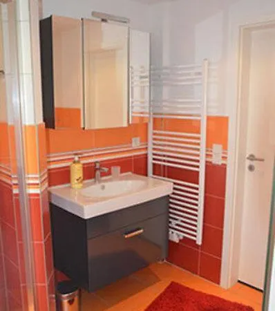 아파트 Schilfdachvilla Zeesboothaus We308 *